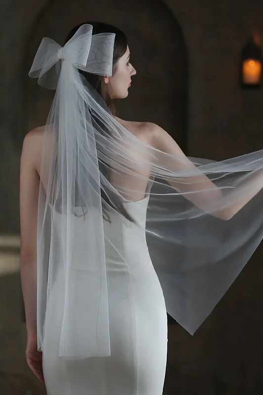 One-tier Cut Edge Tulle Hip Veils with Bow CV0309