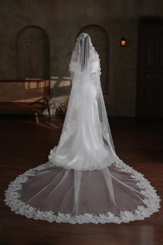 One-tier Lace Edge Tulle Lace Cathedral Veils with CV0373