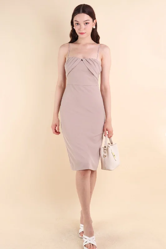 MEGHAN FITTED WORK DRESS IN DUSTY PINK